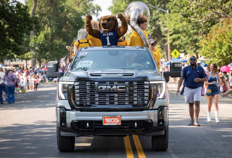 Klawz Parade